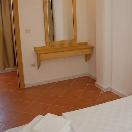 Sunshine Hotel